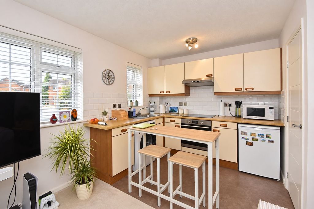 Property photo 2 of 7