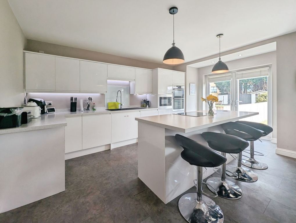 Property photo 2 of 16 Photo 7