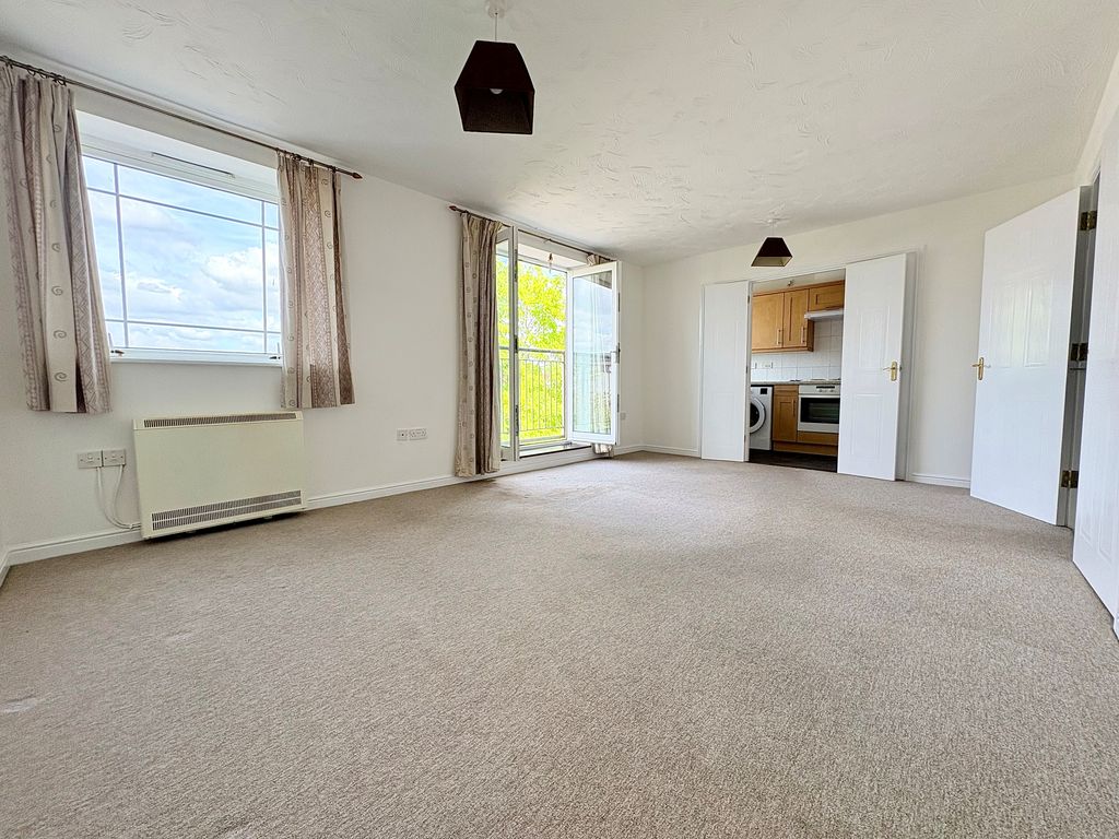 Property photo 3 of 8