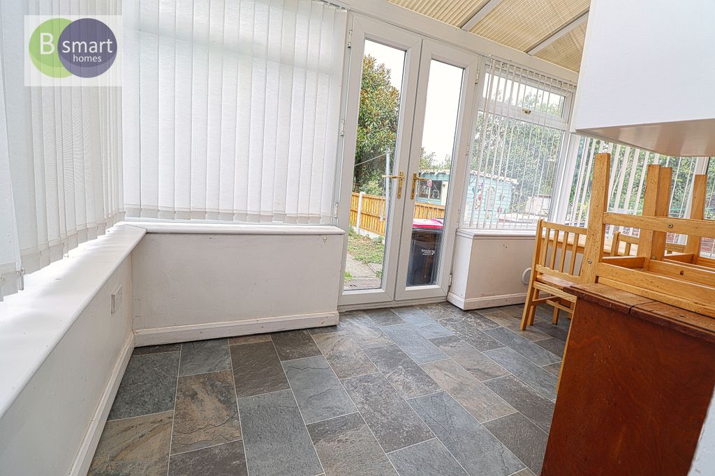 Property photo 3 of 10 Img_4755