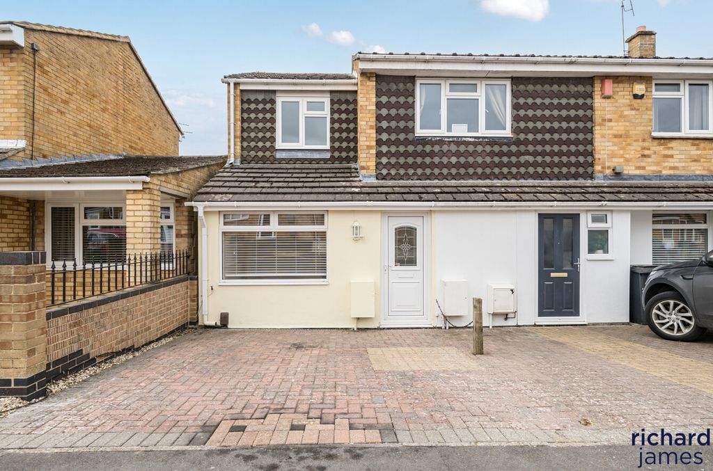 Property photo 1 of 14 F66B22Bce93A4d85Bc3A46A979384911