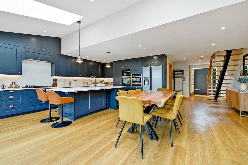 Property photo 1 of 20 Picture No. 16