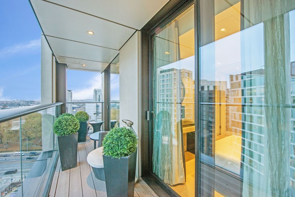 Property photo 2 of 15 Balcony