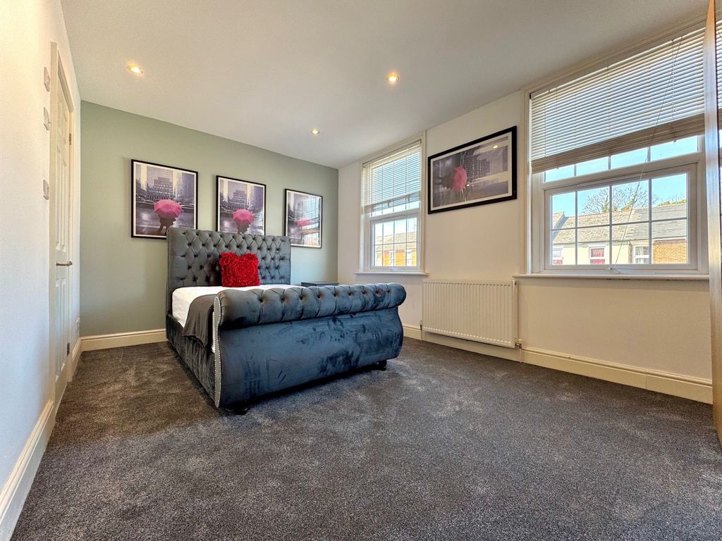 Property photo 1 of 10 Thumbnail_Img_2078