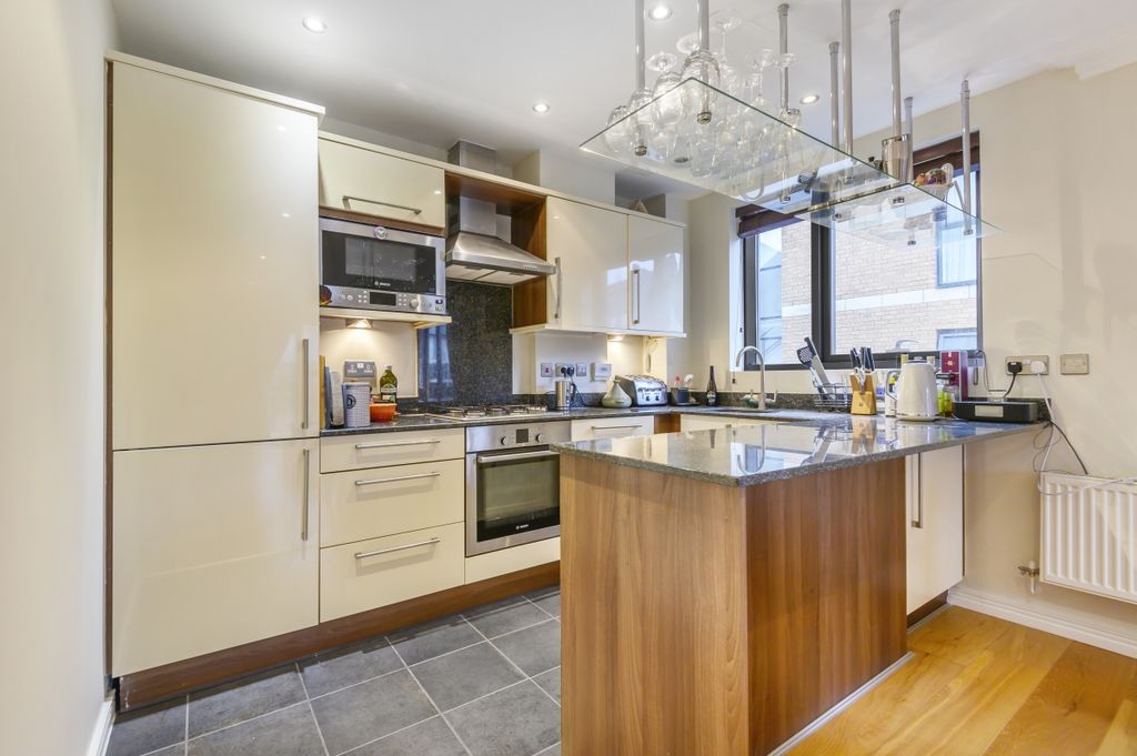 Property photo 3 of 7 889336 (3)