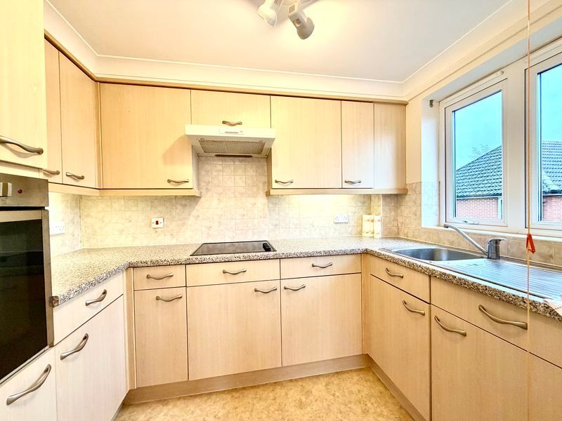 Property photo 2 of 13 Kitchen