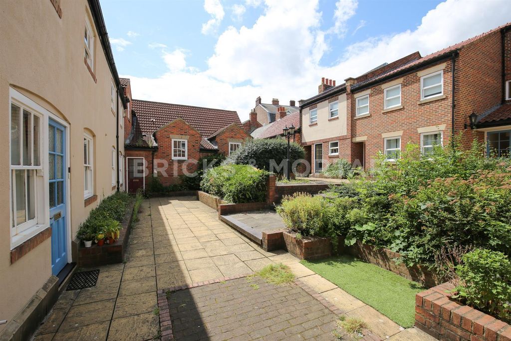 Property photo 1 of 11 1.Jpg