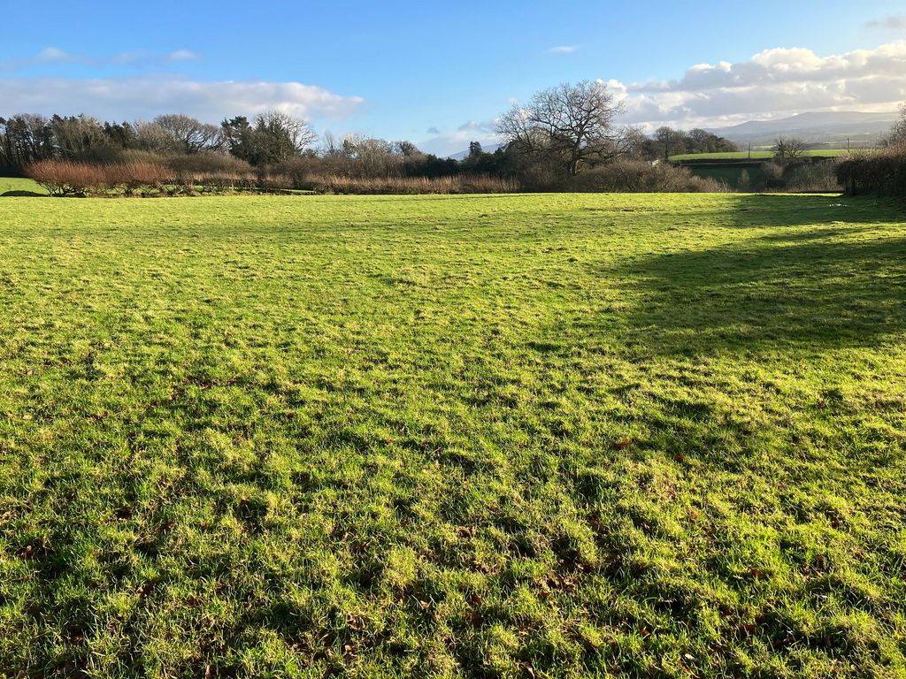 Property photo 3 of 7