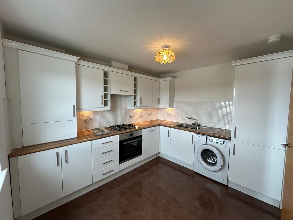 Property photo 2 of 12 Gallery