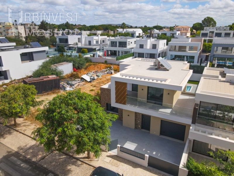 Property photo 1 of 43