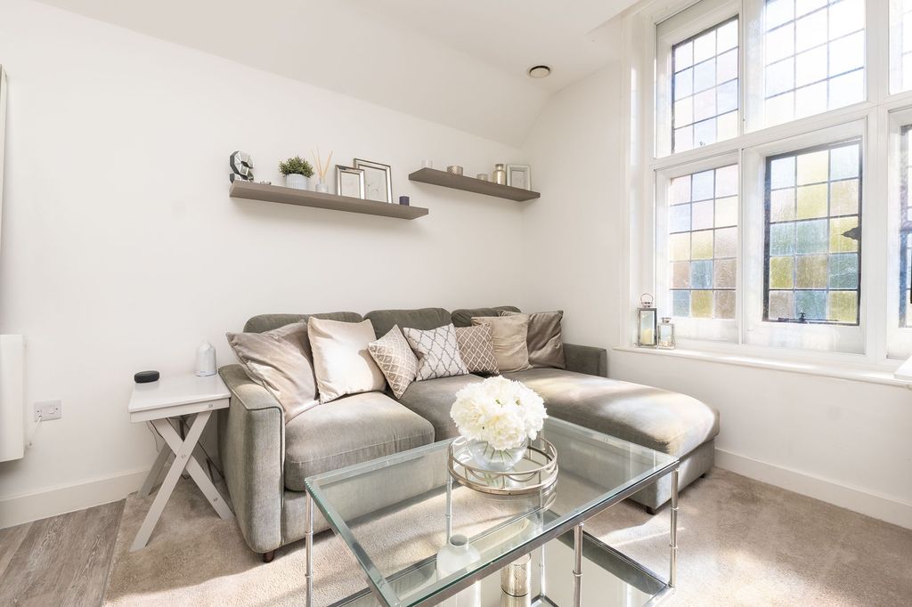 Property photo 3 of 16