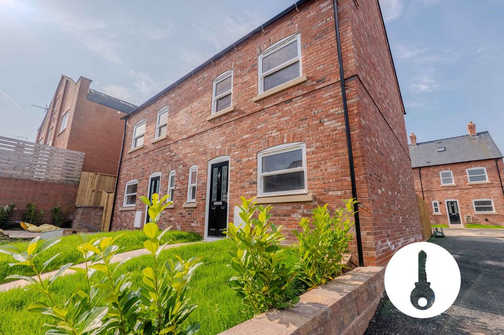 Property photo 1 of 23