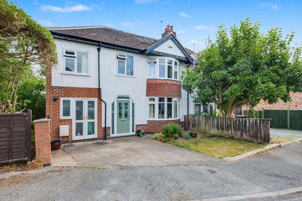 Property photo 1 of 31 Front_1.Jpeg