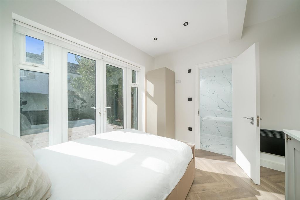 Property photo 2 of 5 Dsc03312-Edit.Jpg