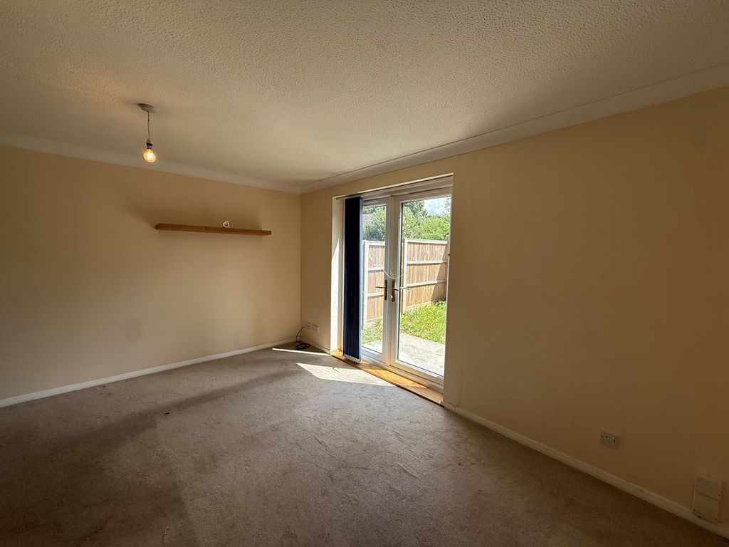 Property photo 3 of 6