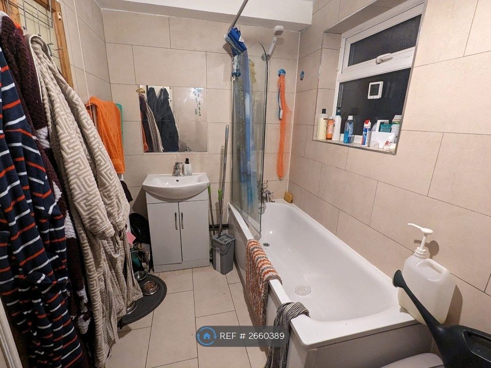 Property photo 2 of 11 Bath-View-1