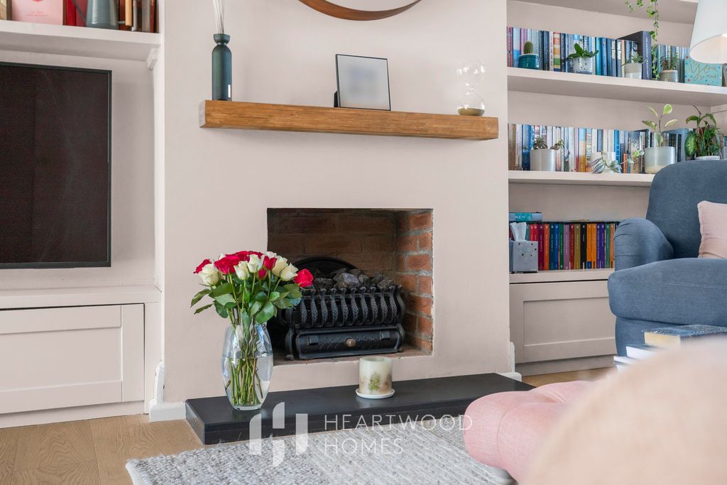 Property photo 3 of 17