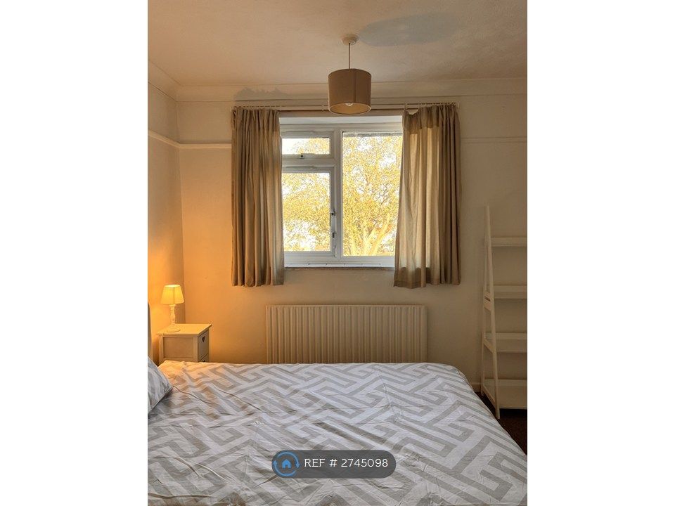 Property photo 2 of 22 Bedroom 1