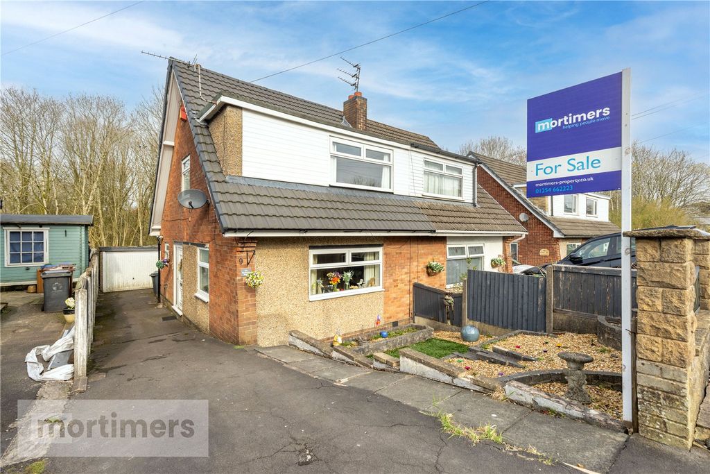 Property photo 1 of 19 Front External