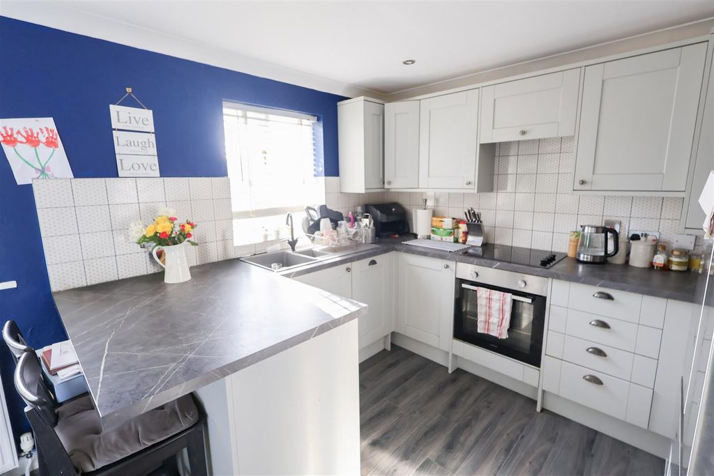 Property photo 2 of 19 11-Img_1373.Jpg