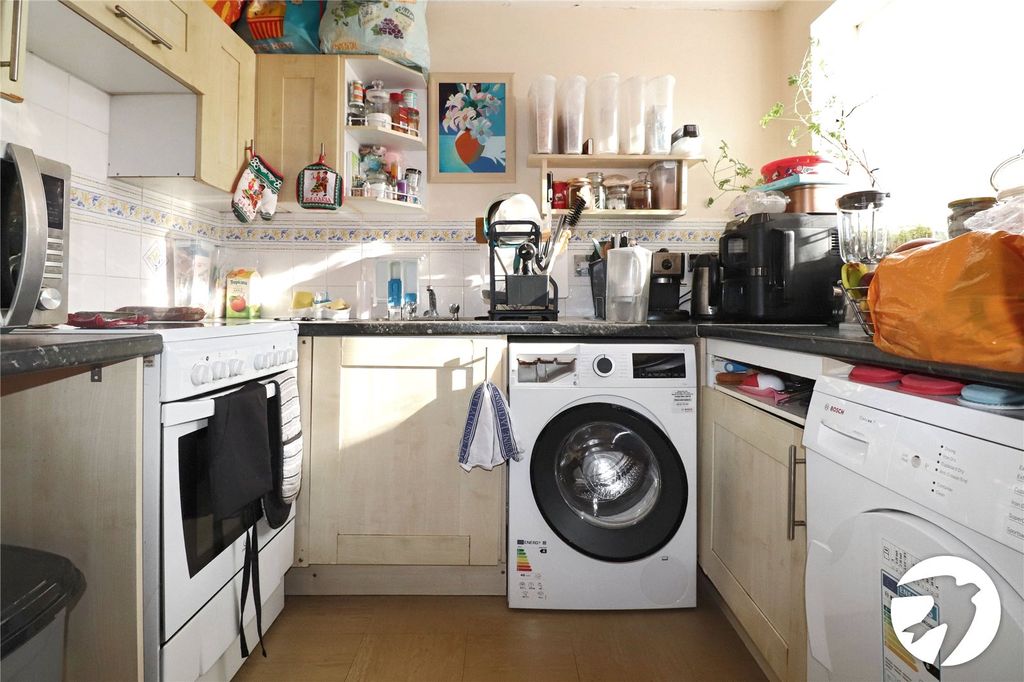 Property photo 3 of 9 Picture No. 05