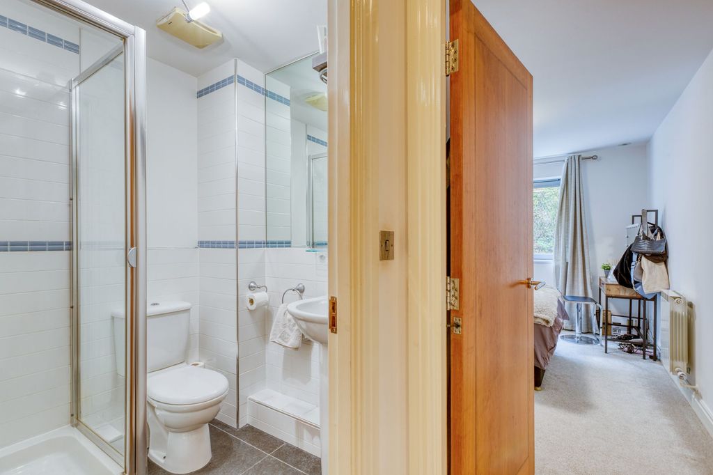 Additional image 12 of 3 bed flat for sale9 West Park Apartments, St Helier JE2