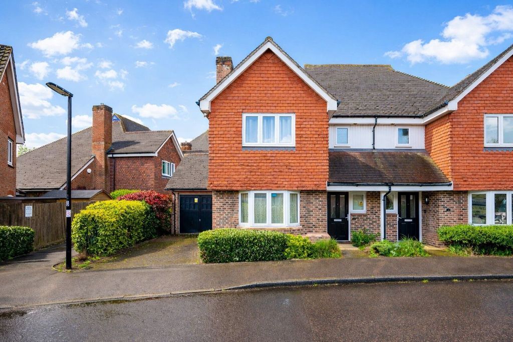 Property photo 1 of 40