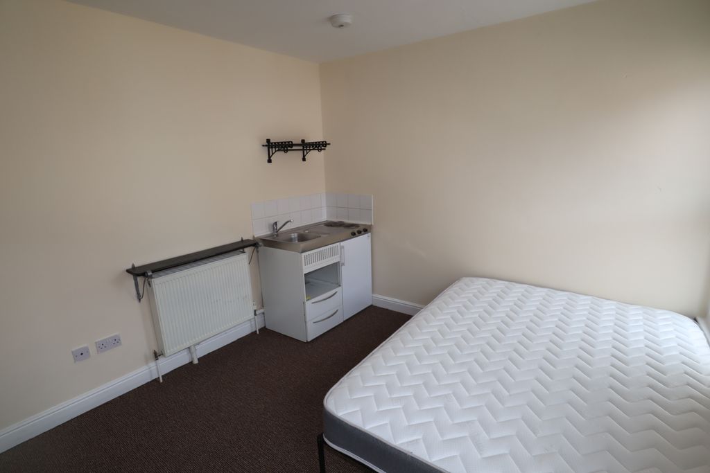 Additional image 4 of Studio to rentLaceby Street, Lincoln LN2