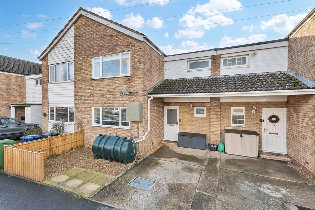 Property photo 1 of 12