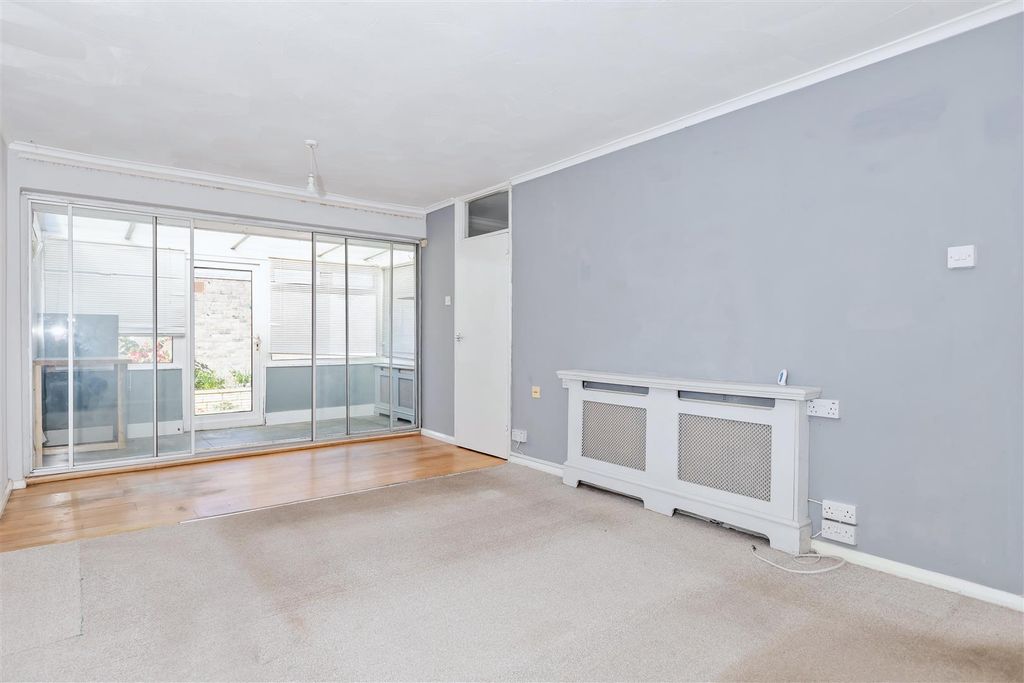 Property photo 2 of 11 Boxgrove_5.Jpg