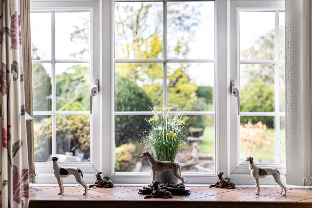 Property photo 2 of 25 Window