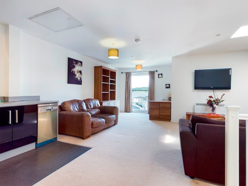 Property photo 2 of 16