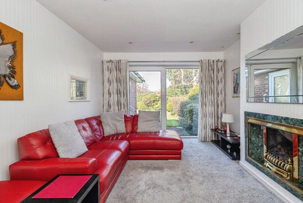 Property photo 2 of 18 Living Room