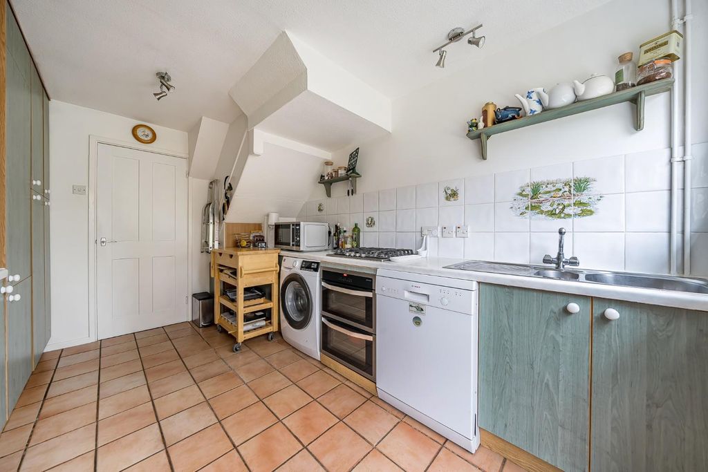 Property photo 3 of 17 9-1373026-21-6904F7c78c73c-9.Jpg