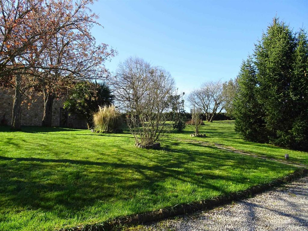 Property photo 1 of 30