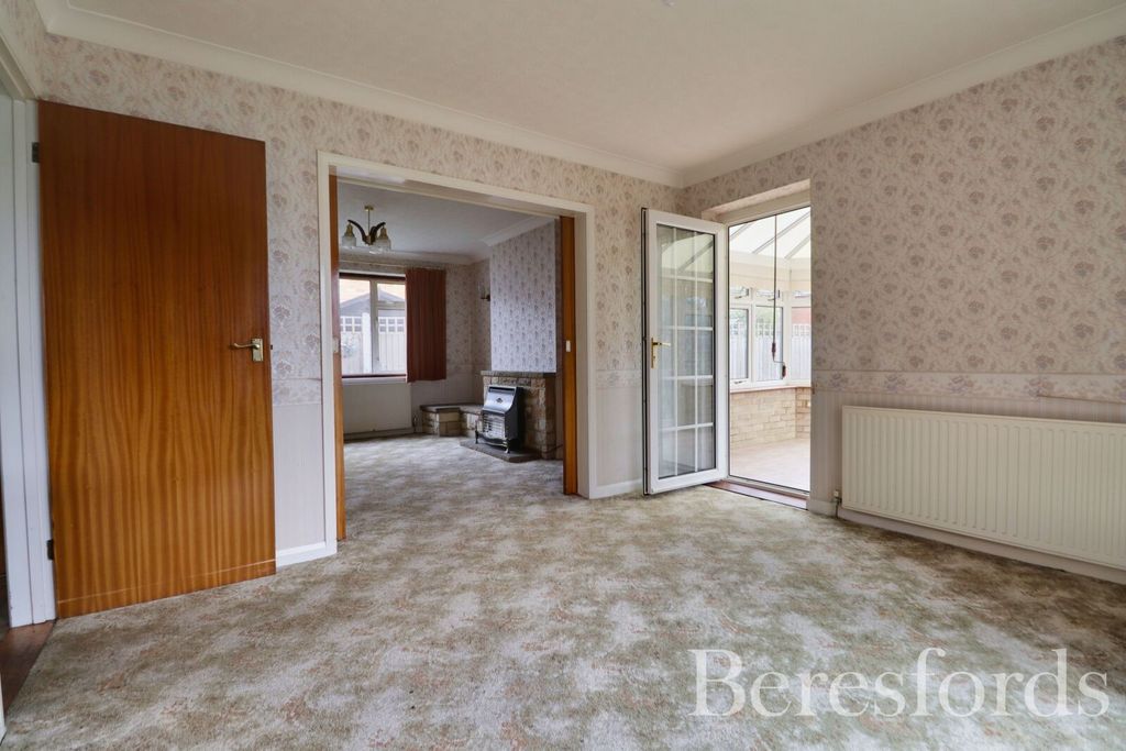 Property photo 3 of 15 Picture 3