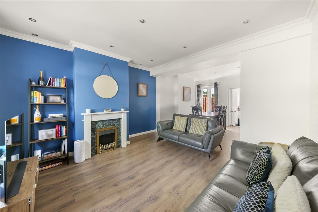 Property photo 2 of 15