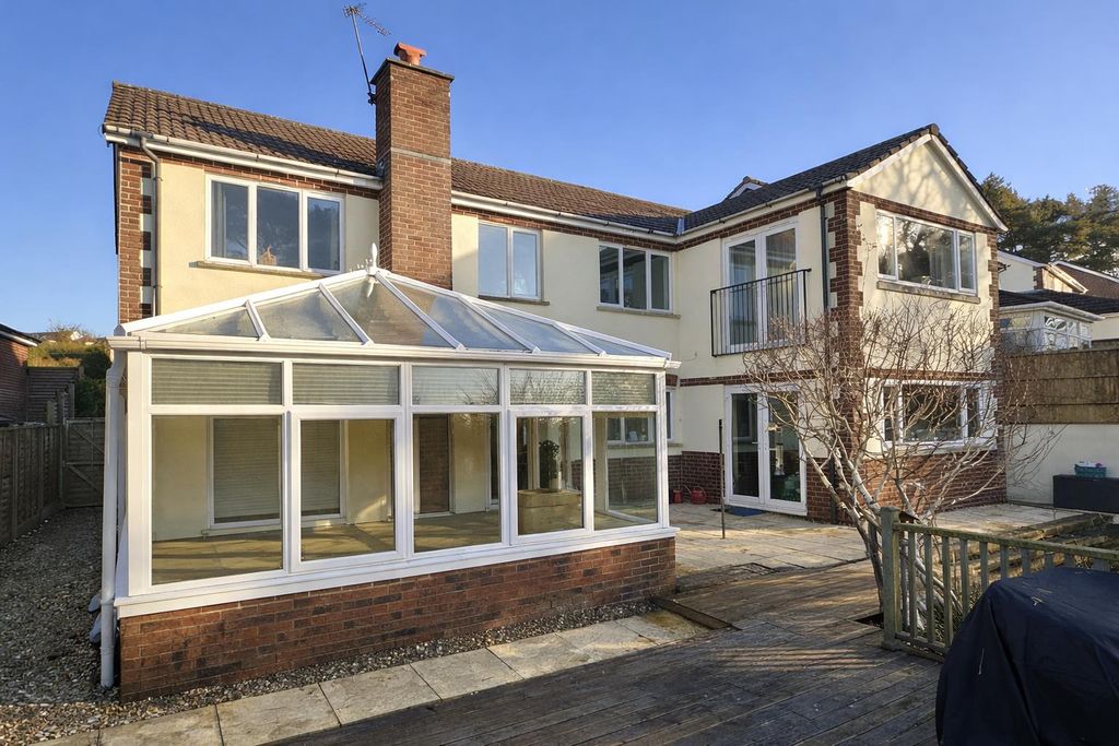 Property photo 1 of 24 128 Hillside Road.Png