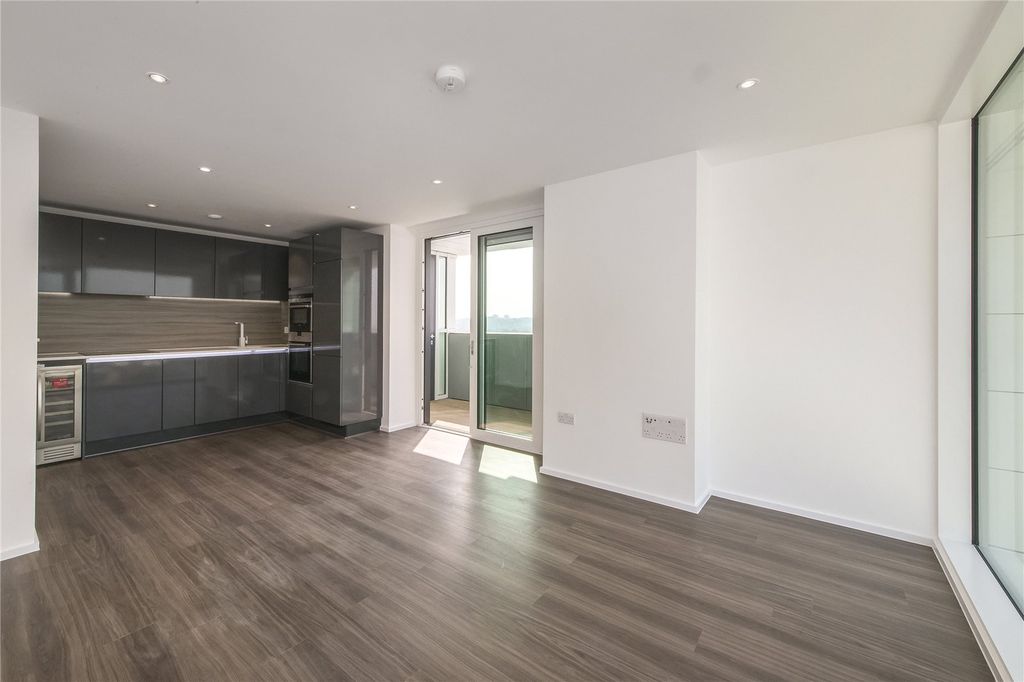 Property photo 2 of 11 Living Area