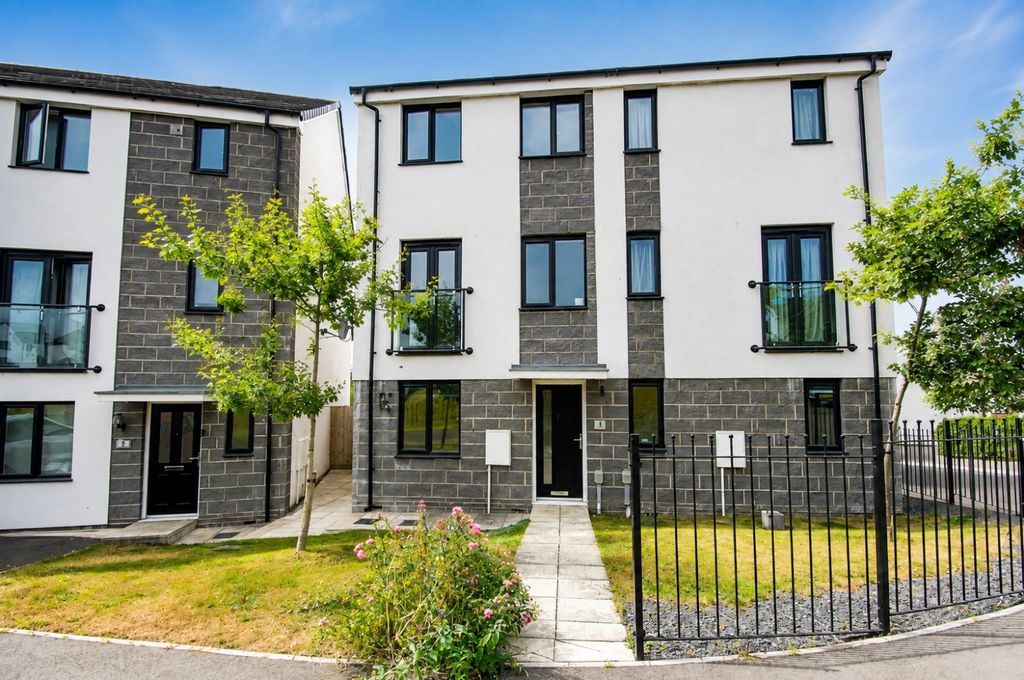 Property photo 1 of 15 c6851Aa7-5F91-4d38-A449-3E06B1Eafec2 (1)