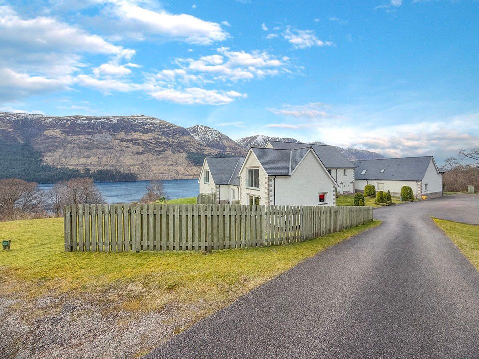 Property photo 2 of 65