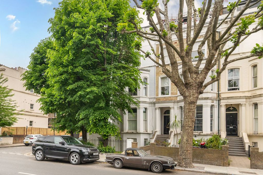 Property photo 3 of 18