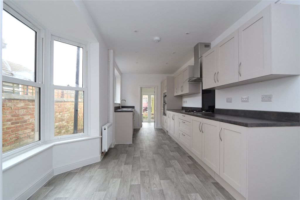 Property photo 3 of 17 Picture No. 03