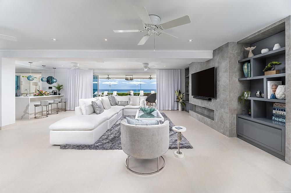 Property photo 3 of 18 Blue Oyster