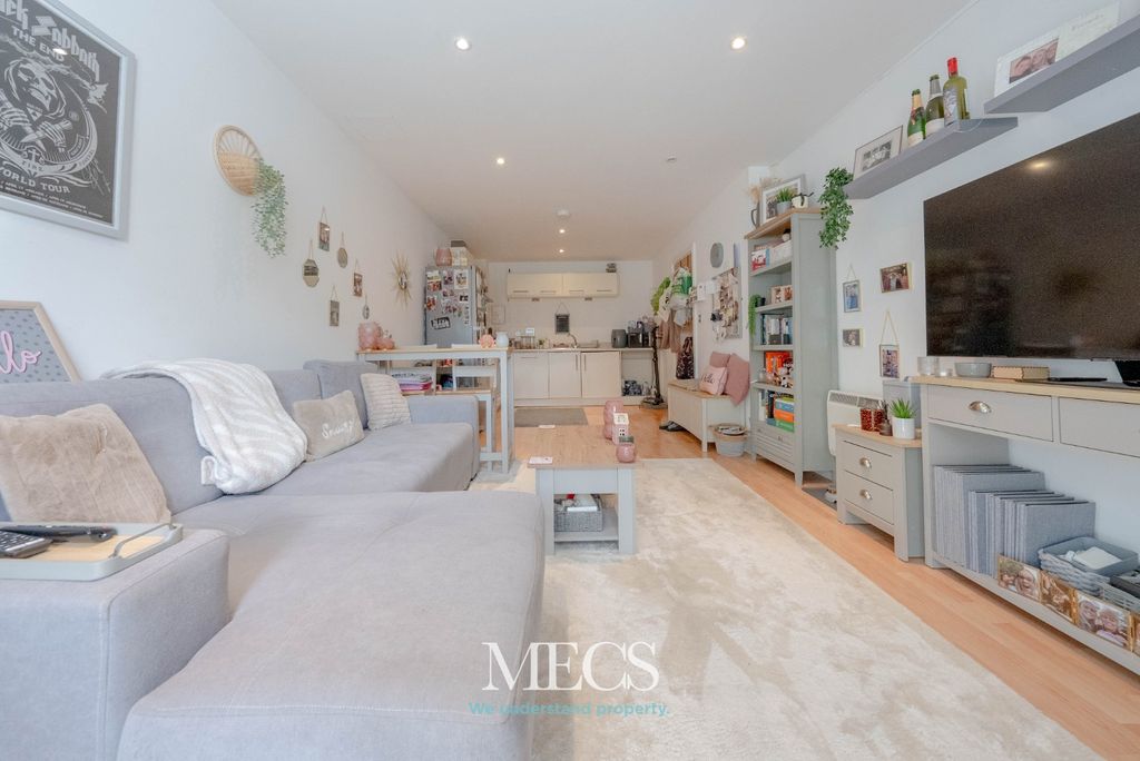 Property photo 2 of 7 4984333