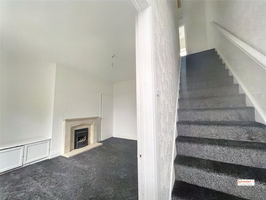 Property photo 2 of 16 Picture No. 13