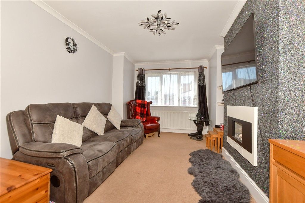 Property photo 2 of 9 Lounge/Dining Room