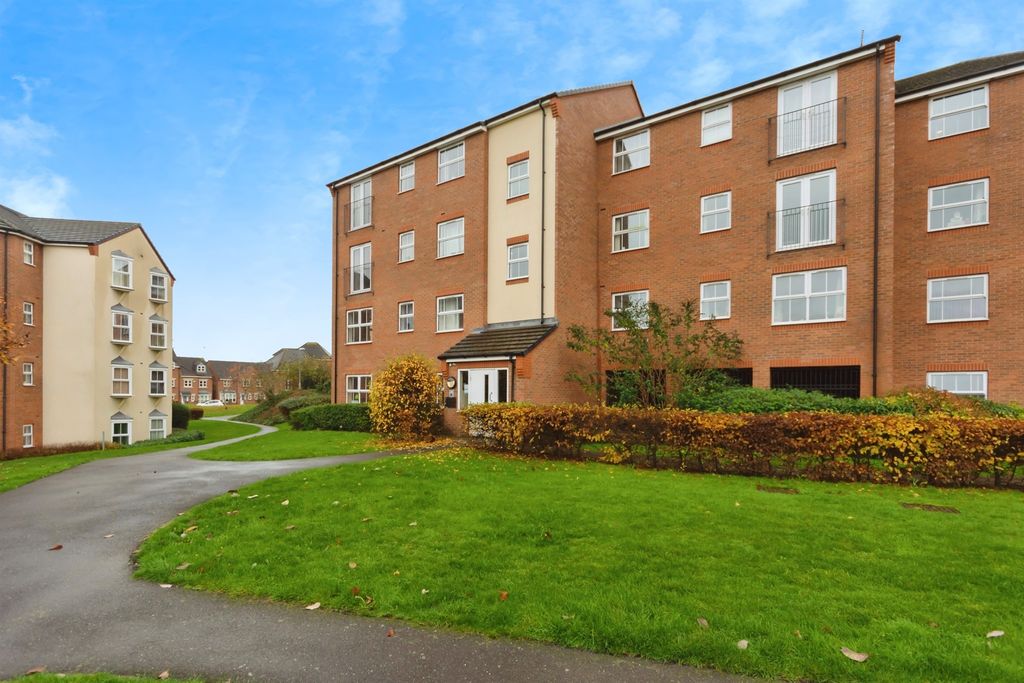 Property photo 2 of 16