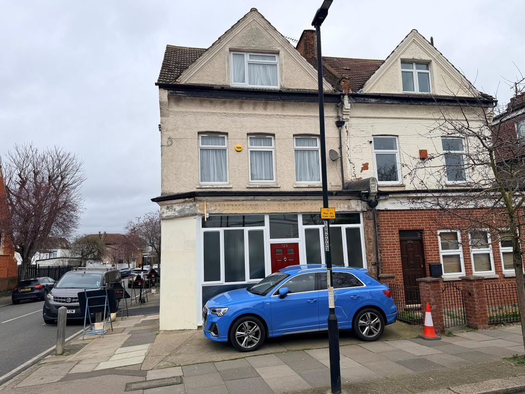 Property photo 1 of 9