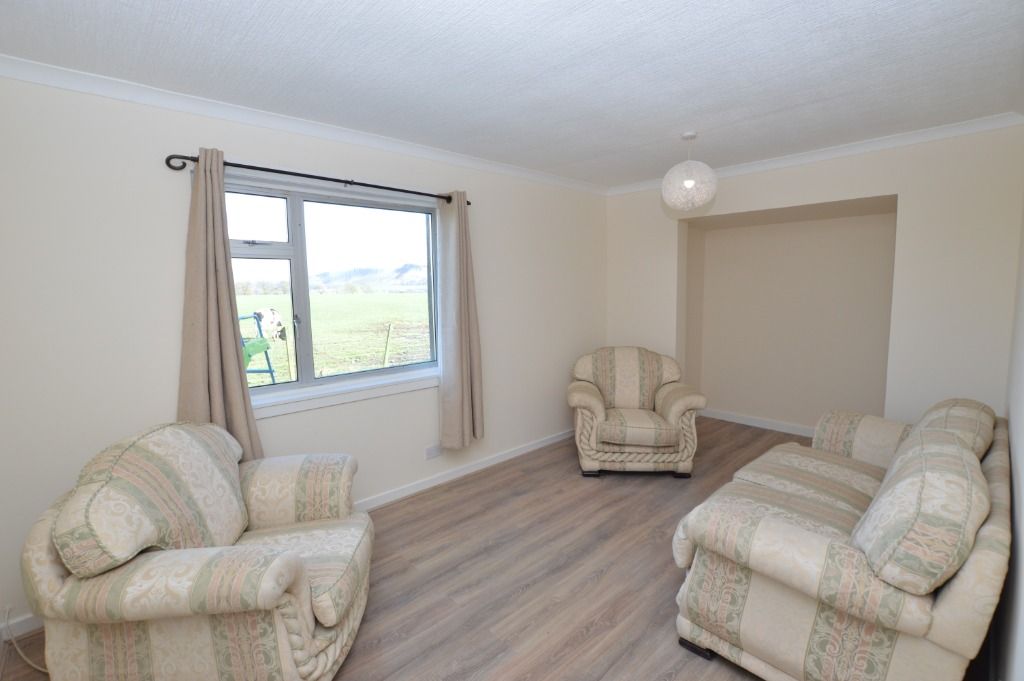 Property photo 2 of 7 Photo 2